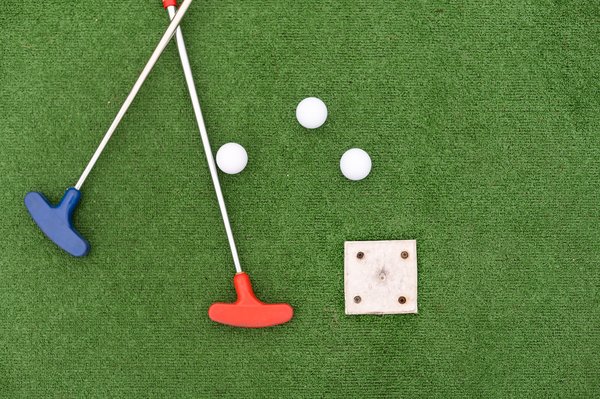 Gazon synthétique : des solutions adaptées à chaque jardineur